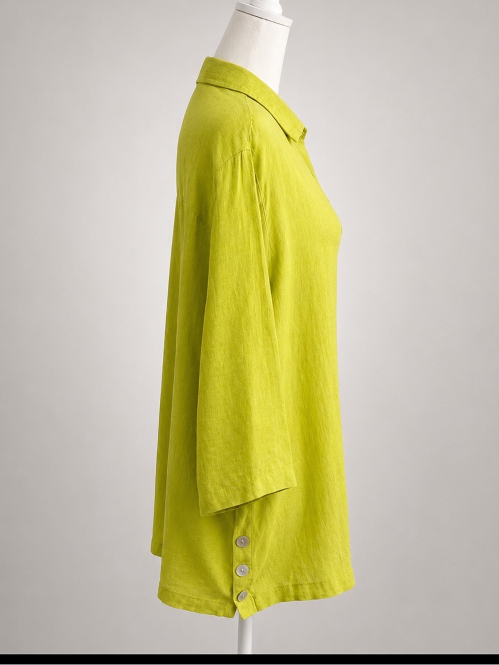 Tahari 100% Linen Lime Green Tunic Blouse 1X Mother-of-Pearl Side Slit Buttons - Picture 3 of 16